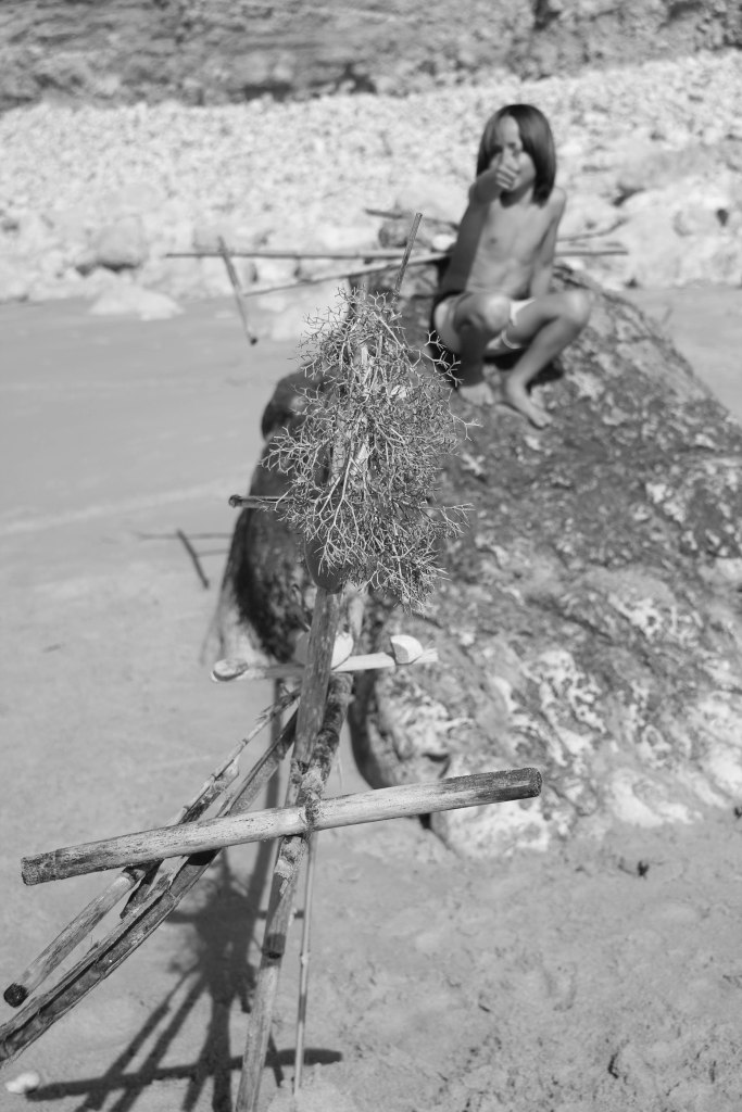 jp beach sculpture bw (1 of 1)